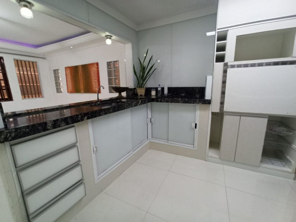 Imagem Sobrado com 4 Quartos à Venda, 550 m² em Jundiapeba - Mogi Das Cruzes Imagem Sobrado com 4 Quartos à Venda, 550 m² em Jundiapeba - Mogi Das Cruzes