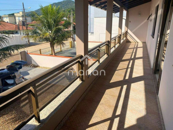 Imagem Casa com 3 Quartos à Venda, 308 m² em Praia De Armação - Penha Imagem Casa com 3 Quartos à Venda, 308 m² em Praia De Armação - Penha