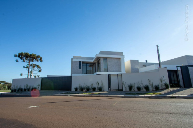 Sobrado com 3 Quartos à Venda, 156 m² em Recanto Tropical - Cascavel
