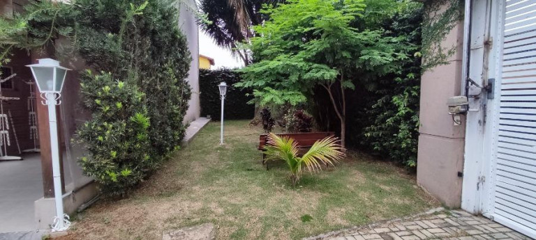 Imagem Sobrado com 2 Quartos à Venda, 100 m² em Vila Jacuí - São Paulo