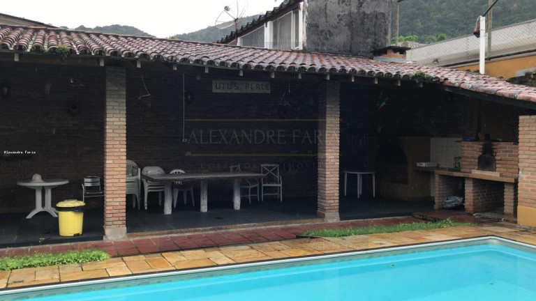 Casa com 6 Quartos à Venda, 400 m² em Barequeçaba - São Sebastião