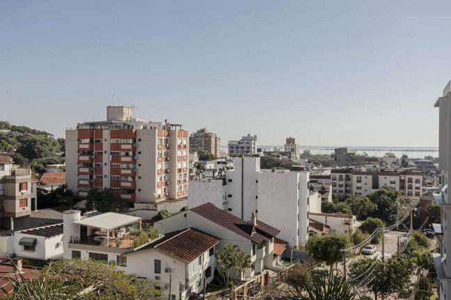 Imagem Imóvel com 3 Quartos à Venda, em Menino Deus - Porto Alegre Imagem Imóvel com 3 Quartos à Venda, em Menino Deus - Porto Alegre
