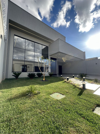 Casa com 3 Quartos à Venda, 198 m² em Setor Garavelo - Aparecida De Goiânia