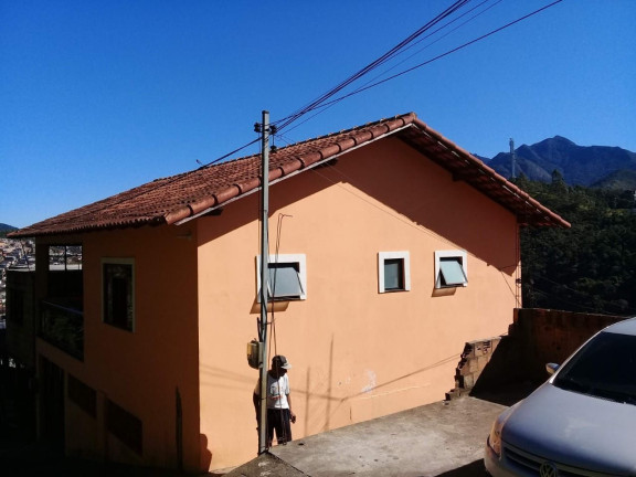 Imagem Casa com 3 Quartos à Venda, 90 m² em São Pedro - Teresópolis Imagem Casa com 3 Quartos à Venda, 90 m² em São Pedro - Teresópolis