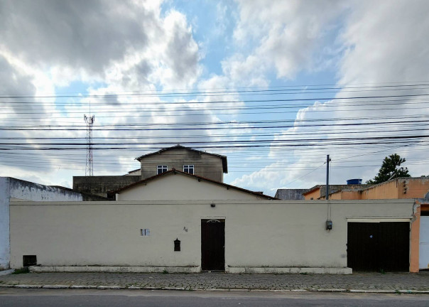 Casa com 2 Quartos para Alugar,  em Parque Leopoldina - Campos Dos Goytacazes