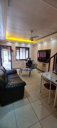 Imagem Sobrado com 2 Quartos à Venda,  em Maracanã - Praia Grande