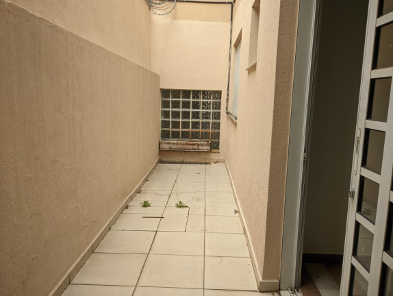Sala Comercial para Alugar, 127 m² em Vila Firmiano Pinto - São Paulo
