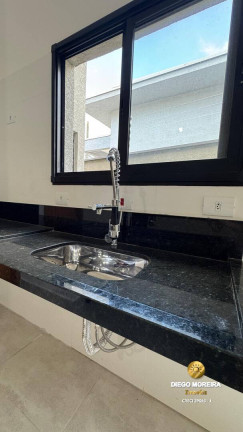 Imagem Casa com 3 Quartos à Venda, 166 m² em Jardim América - Atibaia Imagem Casa com 3 Quartos à Venda, 166 m² em Jardim América - Atibaia