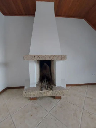 Imagem Sobrado com 4 Quartos à Venda, 192 m² em Bom Retiro - Curitiba