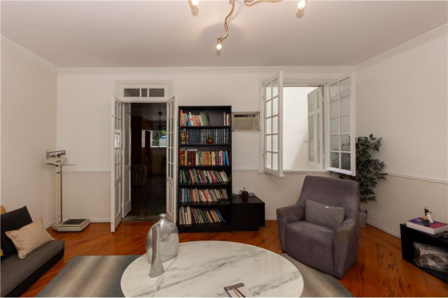 Imagem Casa com 6 Quartos à Venda, 220 m² em Jardim Paulista - São Paulo