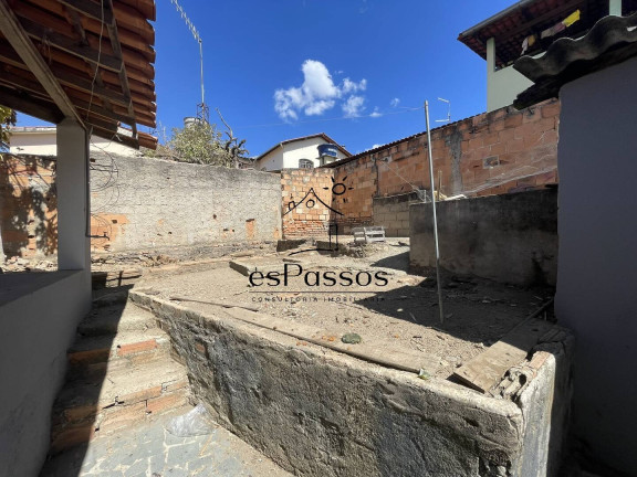 Imagem Casa com 3 Quartos à Venda, 360 m² em Nsa Aparecida - Florestal