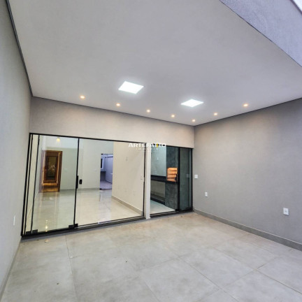 Imagem Casa com 3 Quartos à Venda, 100 m²