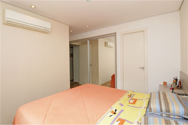 Imagem Imóvel com 2 Quartos à Venda, em Vila Ipiranga - Porto Alegre Imagem Imóvel com 2 Quartos à Venda, em Vila Ipiranga - Porto Alegre