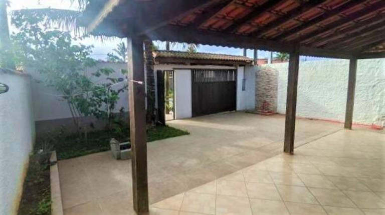 Imagem Casa com 2 Quartos à Venda, 250 m² em Ilha Comprida Imagem Casa com 2 Quartos à Venda, 250 m² em Ilha Comprida