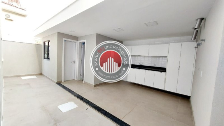 Imagem Casa com 4 Quartos à Venda, 310 m² em Recreio Dos Bandeirantes - Rio De Janeiro Imagem Casa com 4 Quartos à Venda, 310 m² em Recreio Dos Bandeirantes - Rio De Janeiro