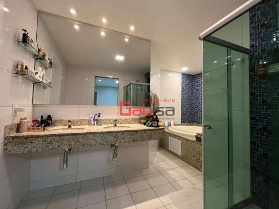 Imagem Apartamento com 3 Quartos à Venda, 180 m² em Braga - Cabo Frio