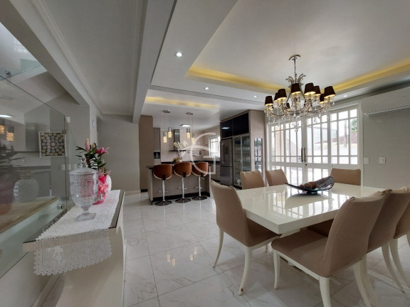 Imagem Casa com 4 Quartos à Venda, 388 m² em Glória - Joinville Imagem Casa com 4 Quartos à Venda, 388 m² em Glória - Joinville