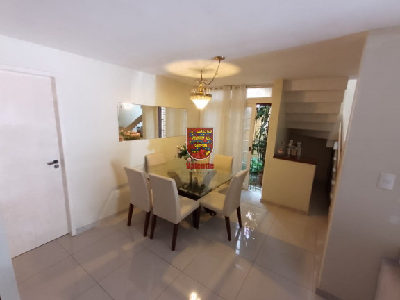 Imagem Casa com 3 Quartos à Venda, 210 m² em Estreito - Florianópolis Imagem Casa com 3 Quartos à Venda, 210 m² em Estreito - Florianópolis