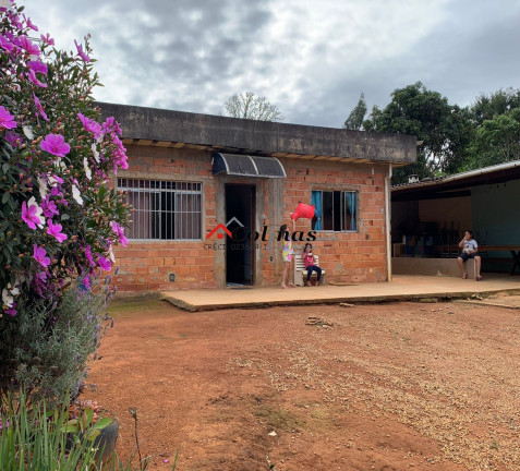 Imóvel com 4 Quartos à Venda, 1.720 m² em Antes Do Centro - Ibiúna