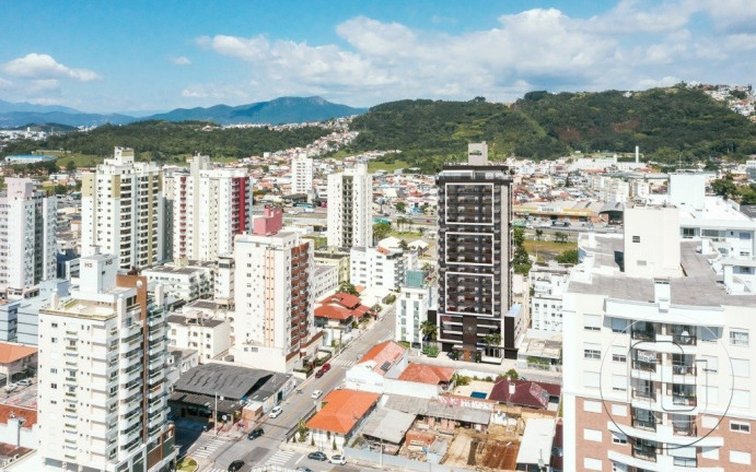 Imagem Apartamento com 2 Quartos à Venda, 84 m² em Kobrasol - São José