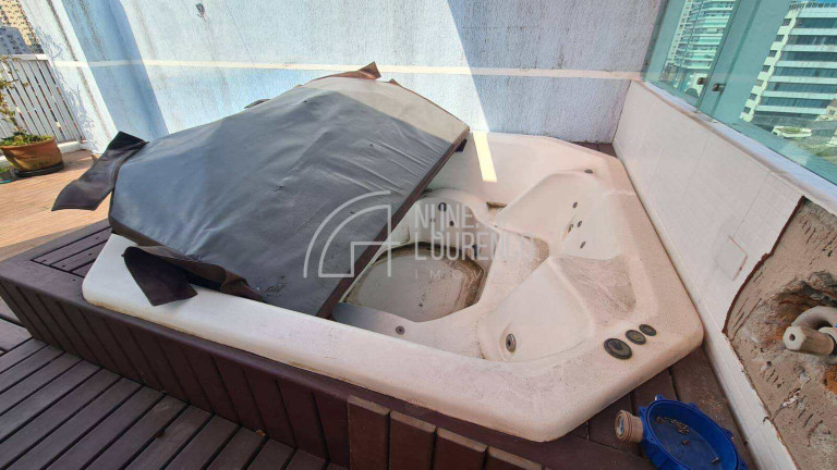 Imagem Apartamento com 3 Quartos à Venda, 240 m² em Campo Grande - Santos