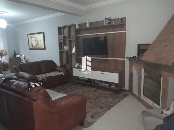 Imagem Casa com 3 Quartos à Venda, 220 m² em Juscelino Kubitschek - Santa Maria