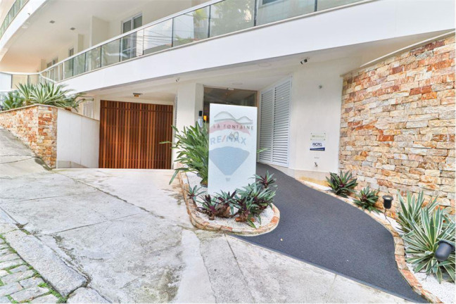 Imagem Apartamento com 4 Quartos à Venda, 165 m² em Lagoa - Rio De Janeiro Imagem Apartamento com 4 Quartos à Venda, 165 m² em Lagoa - Rio De Janeiro