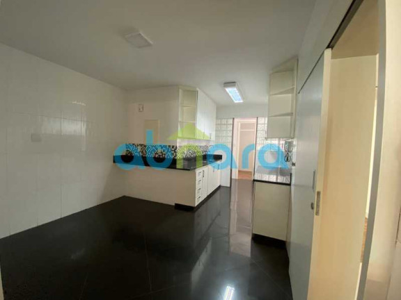 Imagem Apartamento com 4 Quartos à Venda, 155 m² em Copacabana - Rio De Janeiro Imagem Apartamento com 4 Quartos à Venda, 155 m² em Copacabana - Rio De Janeiro
