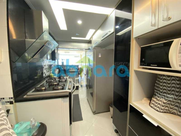 Imagem Apartamento com 3 Quartos à Venda, 155 m² em Copacabana - Rio De Janeiro Imagem Apartamento com 3 Quartos à Venda, 155 m² em Copacabana - Rio De Janeiro