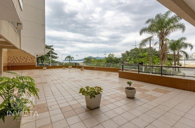 Imagem Apartamento com 3 Quartos à Venda, 110 m² em Pioneiros - Balneário Camboriú