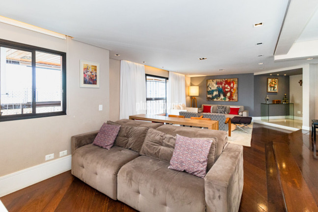 Imagem Apartamento com 4 Quartos à Venda, 235 m² em Moema - São Paulo Imagem Apartamento com 4 Quartos à Venda, 235 m² em Moema - São Paulo
