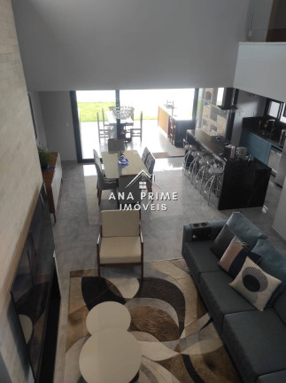 Imagem Sobrado com 3 Quartos à Venda, 249 m² em Caçapava