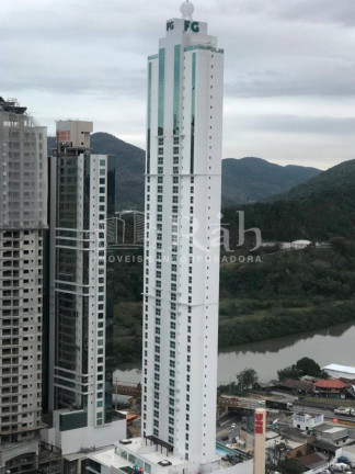 Imagem Apartamento com 3 Quartos à Venda, 297 m² em Centro - Balneário Camboriú Imagem Apartamento com 3 Quartos à Venda, 297 m² em Centro - Balneário Camboriú