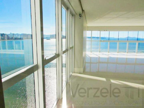 Imagem Apartamento com 4 Quartos à Venda, 237 m² em Centro - Balneário Camboriú