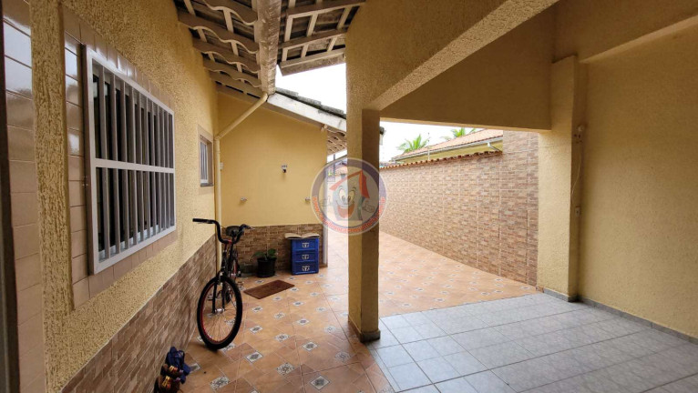 Imagem Casa com 4 Quartos à Venda, 245 m² em Vila Anhanguera - Mongaguá Imagem Casa com 4 Quartos à Venda, 245 m² em Vila Anhanguera - Mongaguá