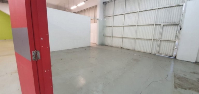 Imagem Casa para Alugar, 800 m² em Jardim Dos Camargos - Barueri