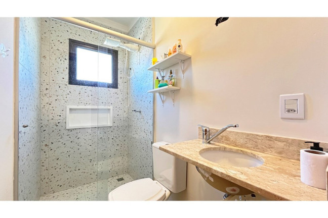 Imagem Casa com 3 Quartos à Venda, em Hípica - Porto Alegre Imagem Casa com 3 Quartos à Venda, em Hípica - Porto Alegre