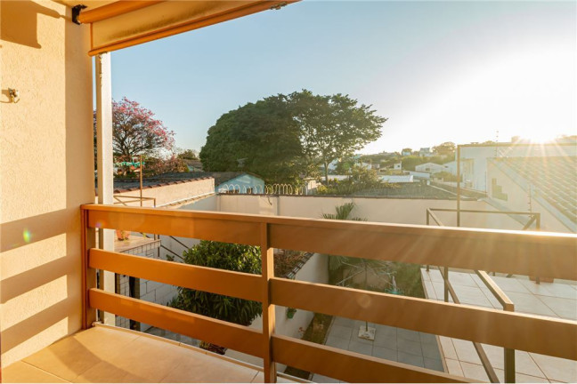 Imagem Casa com 3 Quartos à Venda, 200 m² em Jardim Planalto - Porto Alegre
