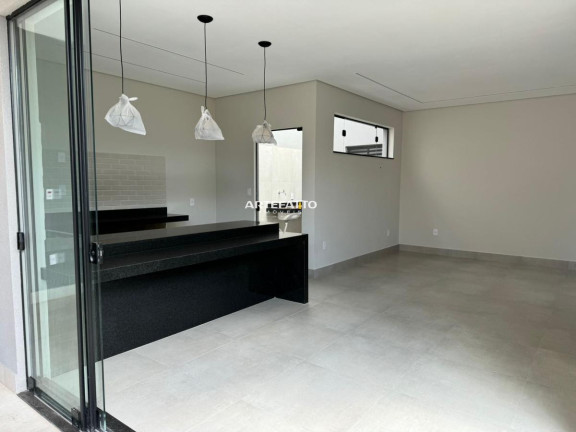 Casa com 3 Quartos à Venda, 180 m²