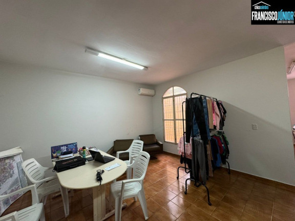 Imagem Casa com 3 Quartos à Venda, 450 m² em Setor Coimbra - Goiânia Imagem Casa com 3 Quartos à Venda, 450 m² em Setor Coimbra - Goiânia
