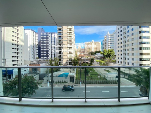 Imagem Apartamento com 3 Quartos à Venda, 139 m² em Centro - Florianópolis Imagem Apartamento com 3 Quartos à Venda, 139 m² em Centro - Florianópolis