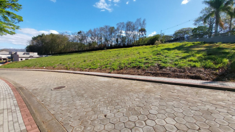Imagem Terreno à Venda, 894 m² em Jardim América - Bragança Paulista Imagem Terreno à Venda, 894 m² em Jardim América - Bragança Paulista