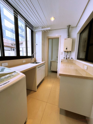 Imagem Apartamento com 3 Quartos à Venda, 188 m² em Centro - Florianópolis Imagem Apartamento com 3 Quartos à Venda, 188 m² em Centro - Florianópolis