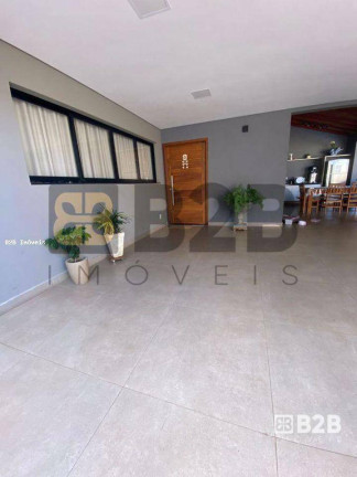 Casa com 3 Quartos à Venda, 216 m² em Parque Vista Alegre - Bauru
