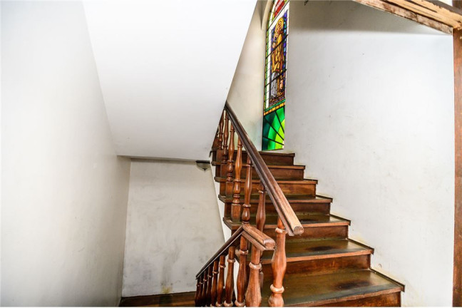 Imagem Casa com 6 Quartos à Venda, em Passo Da Areia - Porto Alegre Imagem Casa com 6 Quartos à Venda, em Passo Da Areia - Porto Alegre