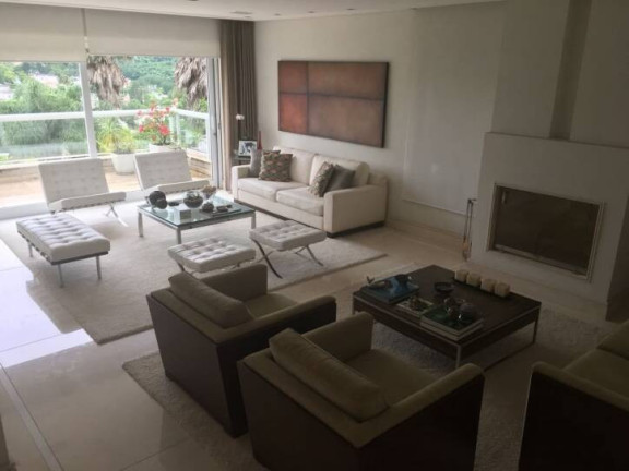 Imagem Casa com 5 Quartos à Venda, 1.054 m² em Alphaville - Santana De Parnaíba Imagem Casa com 5 Quartos à Venda, 1.054 m² em Alphaville - Santana De Parnaíba