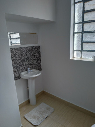 Imagem Sobrado com 3 Quartos à Venda, 232 m² em Vila Zat - São Paulo