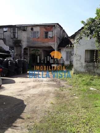 Sobrado à Venda,  em Centro - São Vicente
