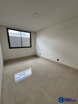 Imagem Casa com 3 Quartos à Venda, 390 m² em Setor Faiçalville - Goiânia Imagem Casa com 3 Quartos à Venda, 390 m² em Setor Faiçalville - Goiânia