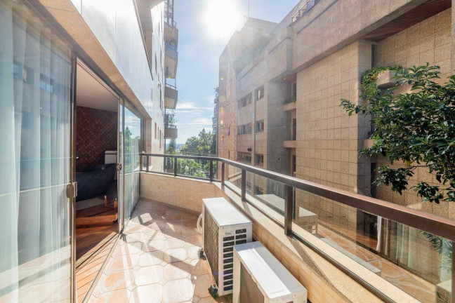 Imagem Apartamento com 4 Quartos à Venda, 405 m² em Moinhos De Vento - Porto Alegre